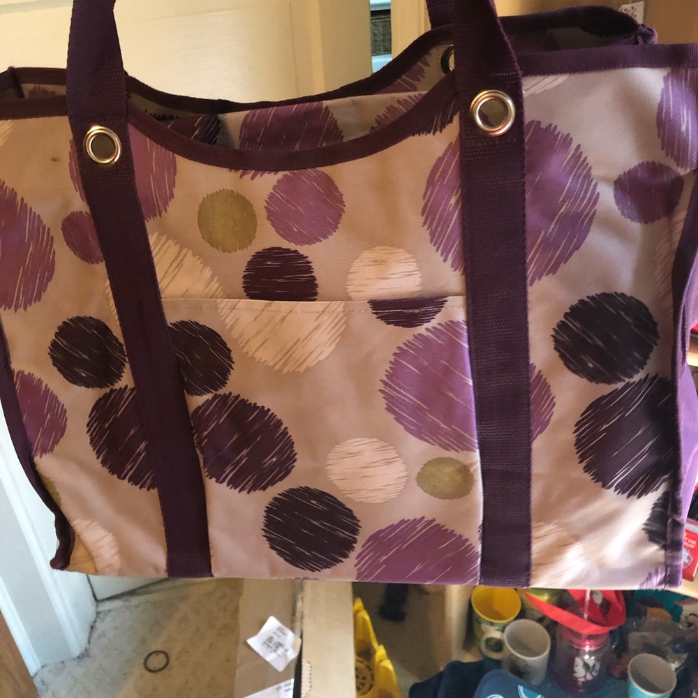 Older style 31 tote